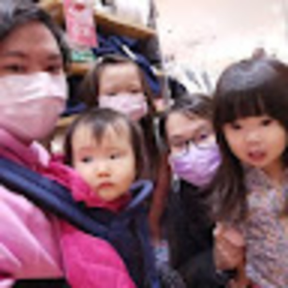 Meet your Posher, Miko - Picture 1 of 1